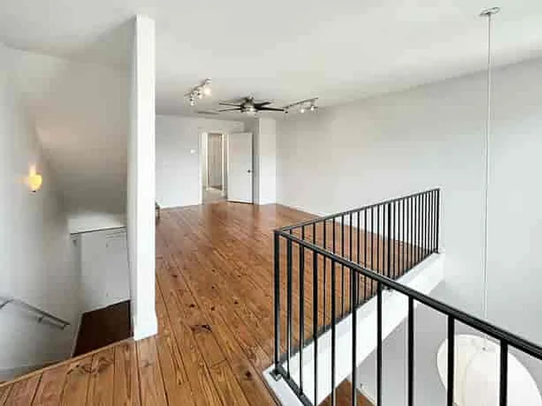 322 Peters St SW #2 — Photo 17