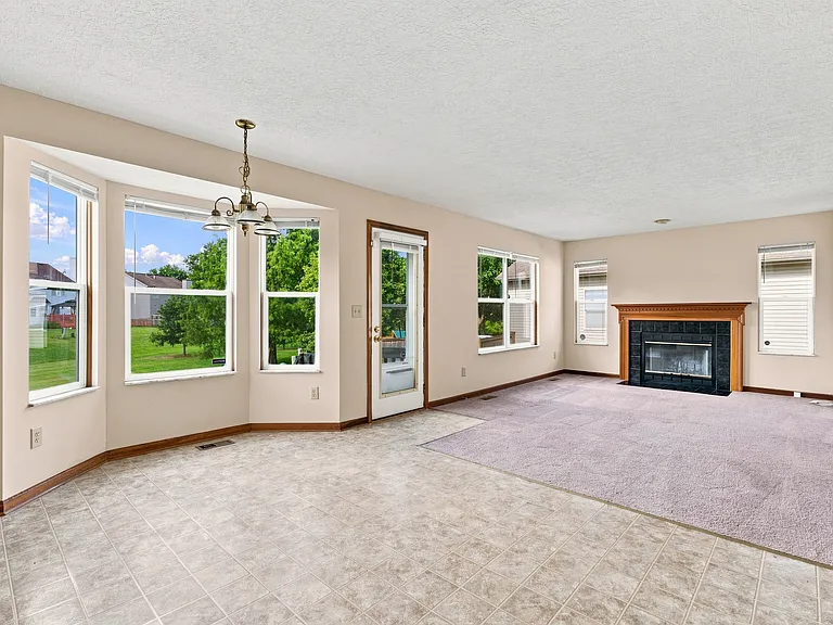 7817 Astra Cir — Photo 22