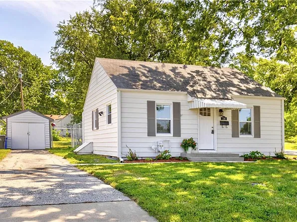 736 S Cherry St, Olathe, KS 66061