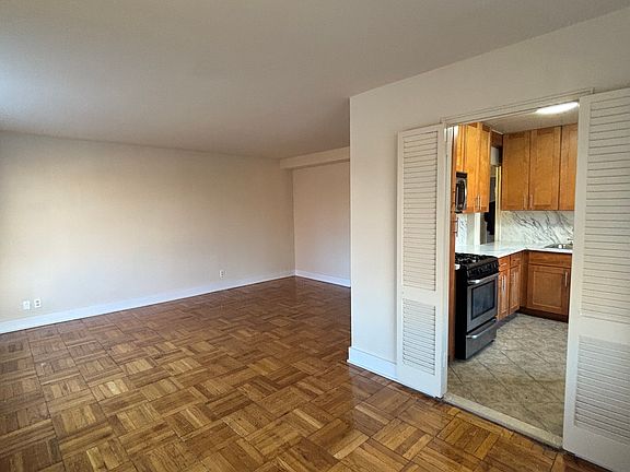 4th image of 196-19 73rd Ave #D