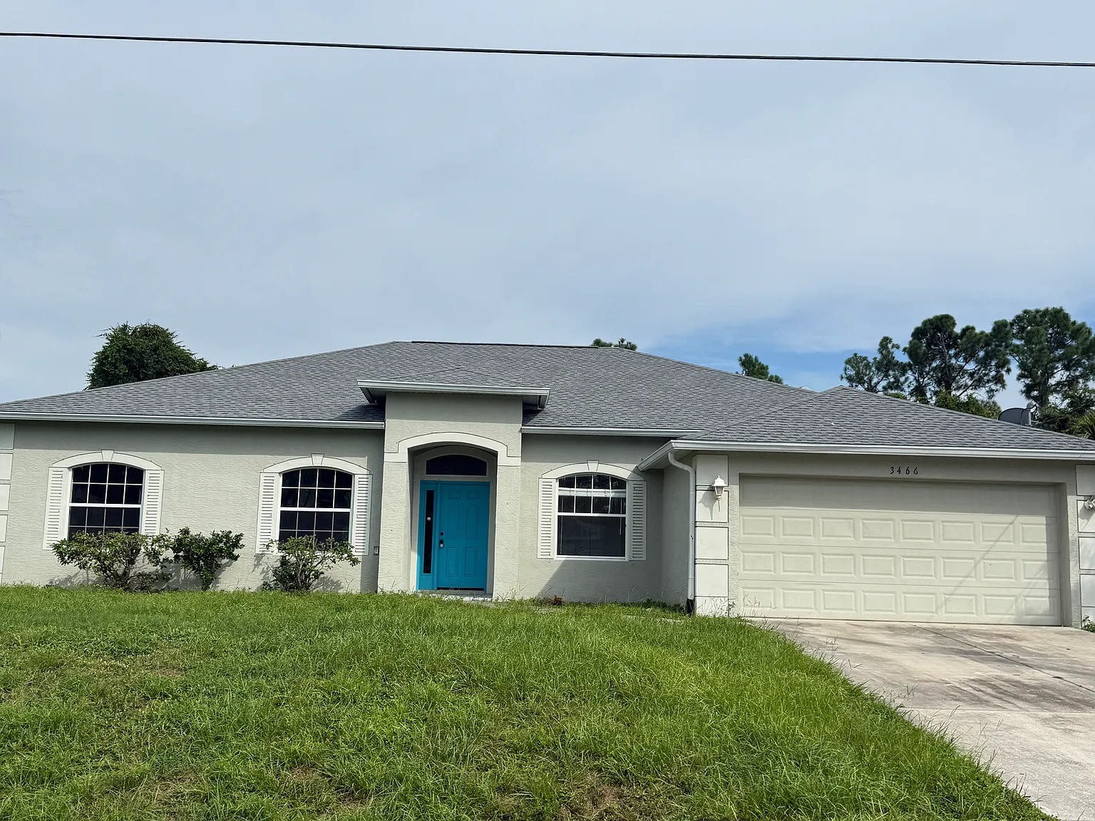 4 bed, 2127 sqft, $2,225 — Photo 1