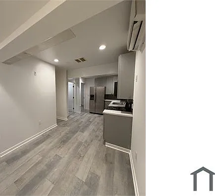 14243 Victory Blvd #ADU — Photo 8