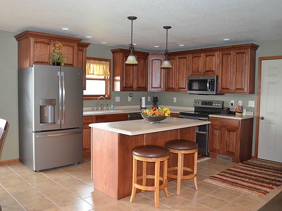 5th image of 2807 Adkins Dr