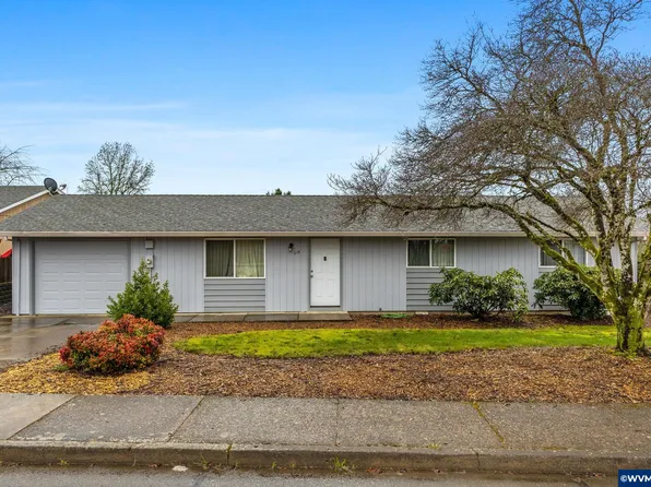215 NE Fern Ave, Dallas, OR 97338