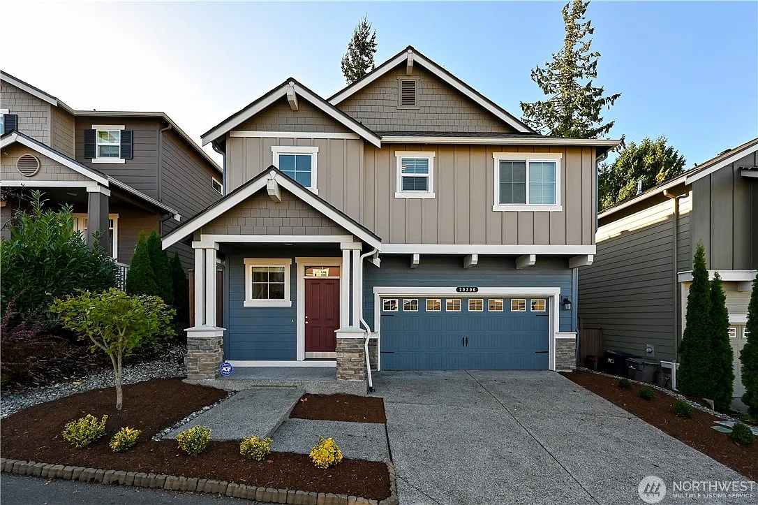4 bed, 2.5 bath, 2181 sqft, $3,800 — Photo 1
