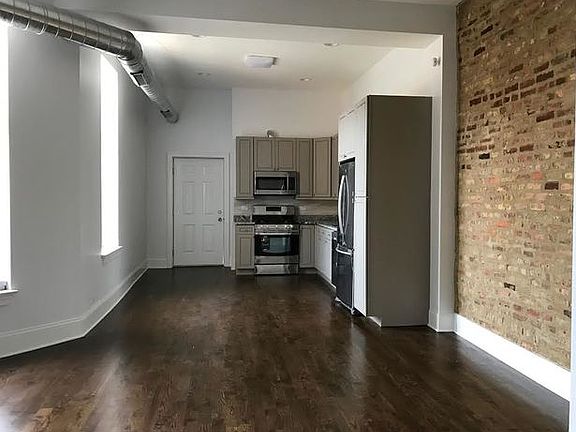 2nd image of 623 E Groveland Park #1E