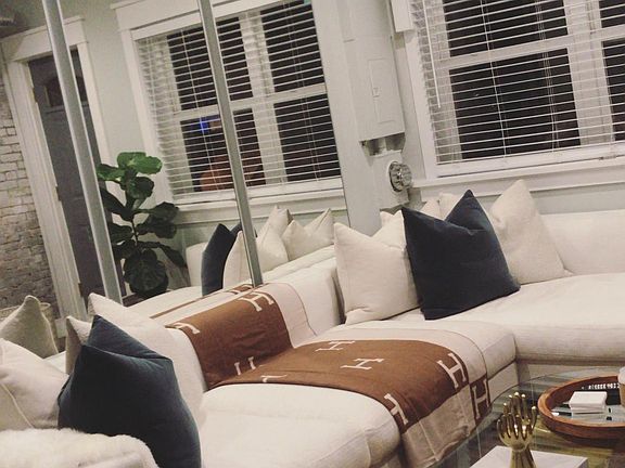 Living room-Decorator A