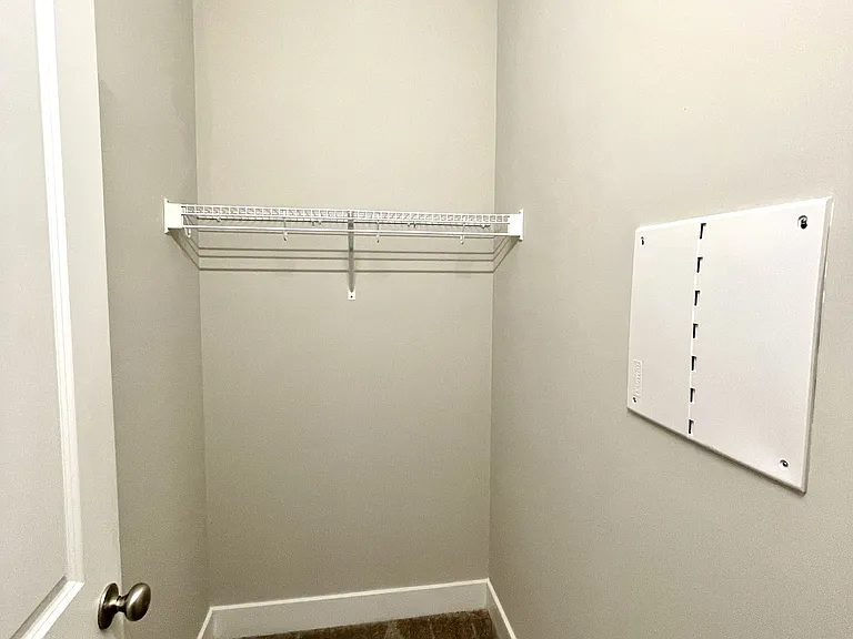 325 English Commons Drive — Photo 10