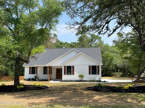 796 Folly Drive, Bolivia, NC 28422