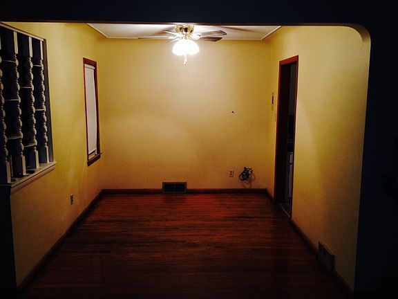 2nd image of 18449 Blackmoor St