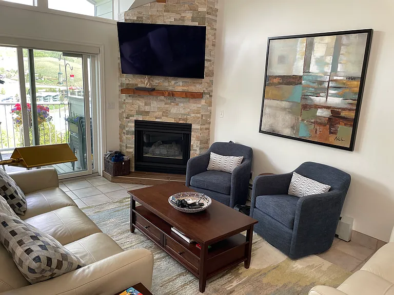 Living room/gas fireplace area.
