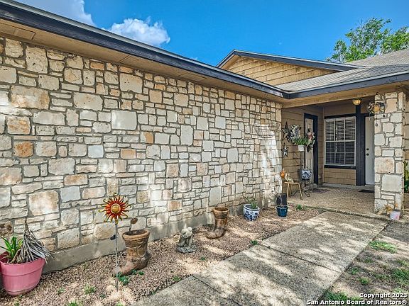 4th image of 5202 GAWAIN DR