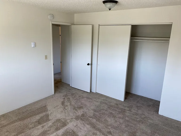 2120 NW Tyler Ave — Photo 6