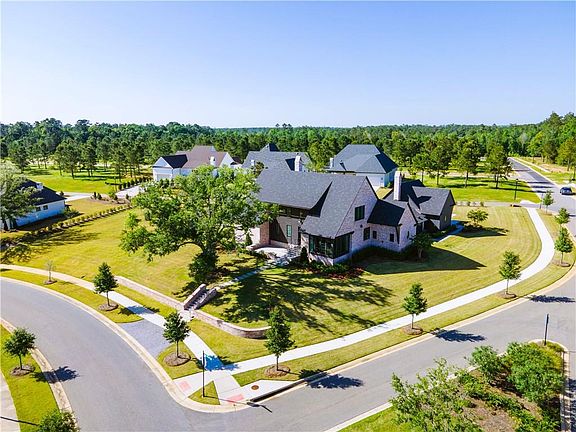 4th image of 521 Gallimore Ln