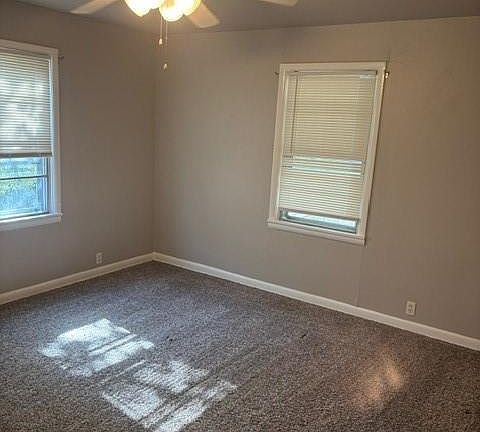 3rd image of 501 Center St #501