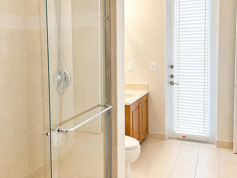 2200 Mariner Bay Blvd — Photo 21