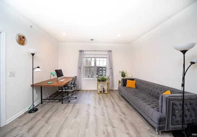 5903 Jefferson St #302 — Photo 2