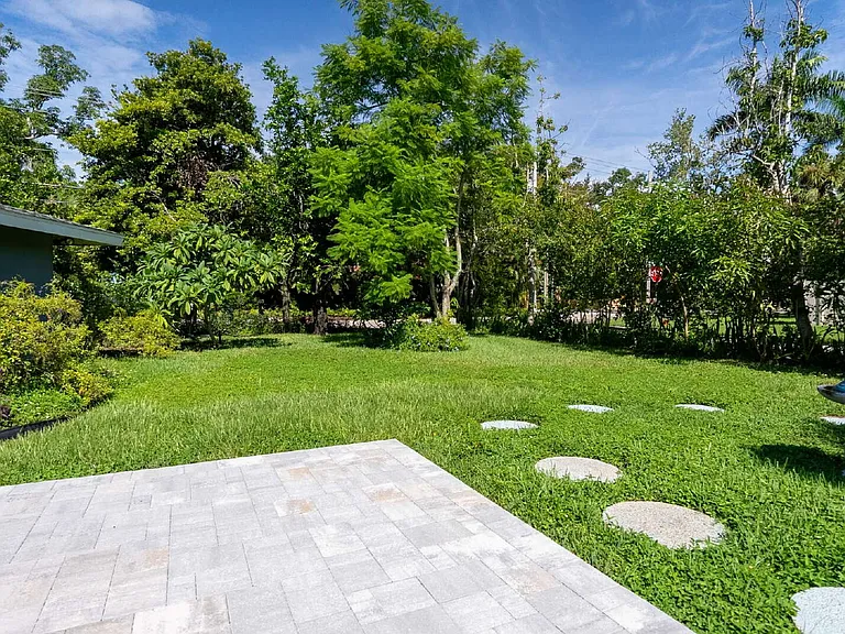 3140 Bay Shore Rd — Photo 24
