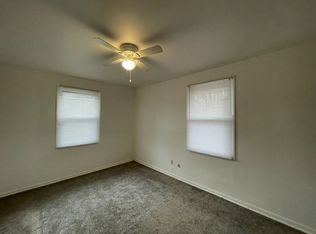 1440 Wolfe Ln #C3, Mount Carmel, TN 37645