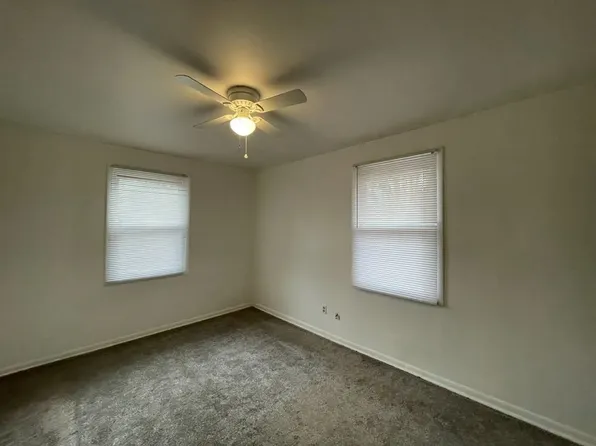 1440 Wolfe Ln #C3, Mount Carmel, TN 37645