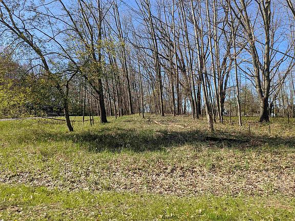 2nd image of 1050 Bundy Dr