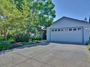 704 S B St, Phoenix, OR 97535
