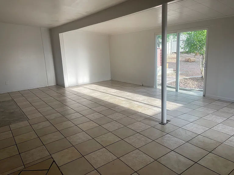1609 E Bonanza Rd — Photo 7