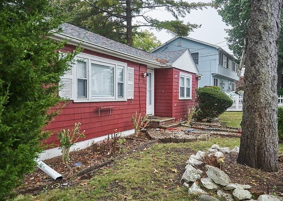 138 Wood Ave, Hyde Park, MA 02136 MLS 73170001 Zillow