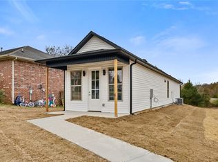 18563 South St, Springdale, AR 72764