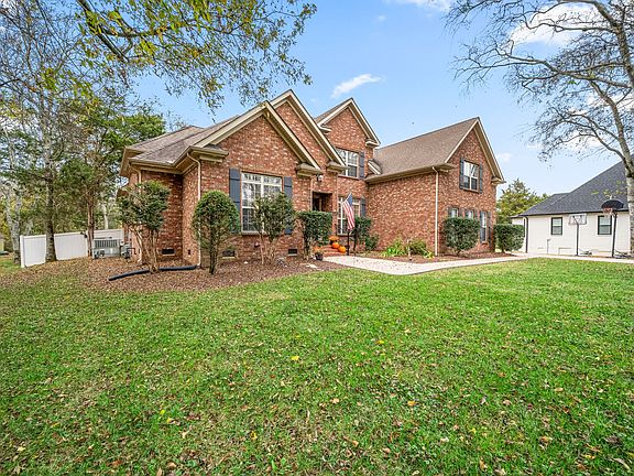 4th image of 357 Creekview Dr