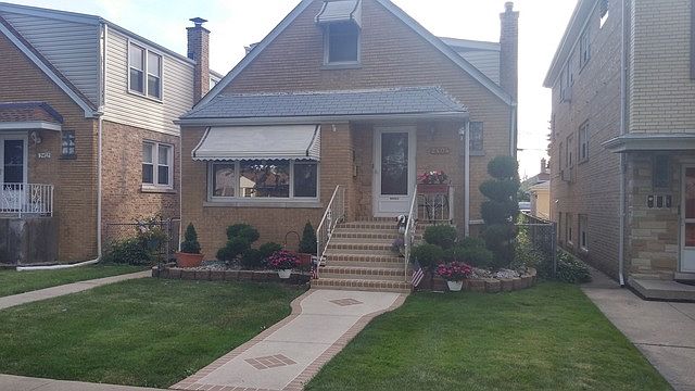 1st image of 2404 N 77th Ave #1