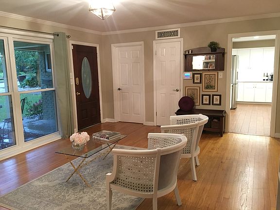 2nd image of 776 Thora Blvd