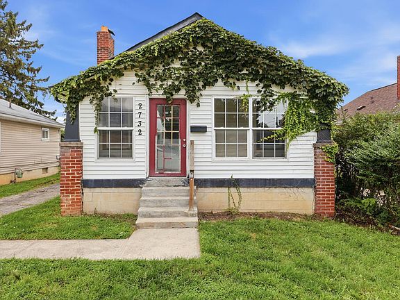 2nd image of 2732 Dibblee Ave