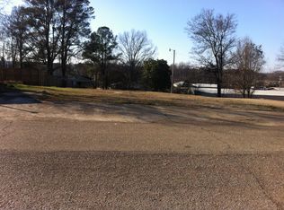 300 S Robbins St, Fulton, MS 38843