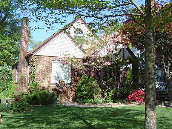 3 Ely Court
