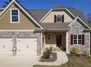 12 Montview Cir SE, Cartersville, GA 30121