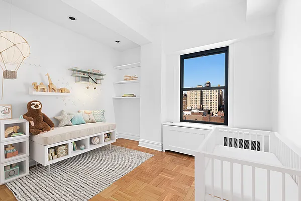 Sold by Compass | media 10