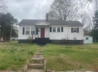 21 Henderson St, Inman, SC 29349