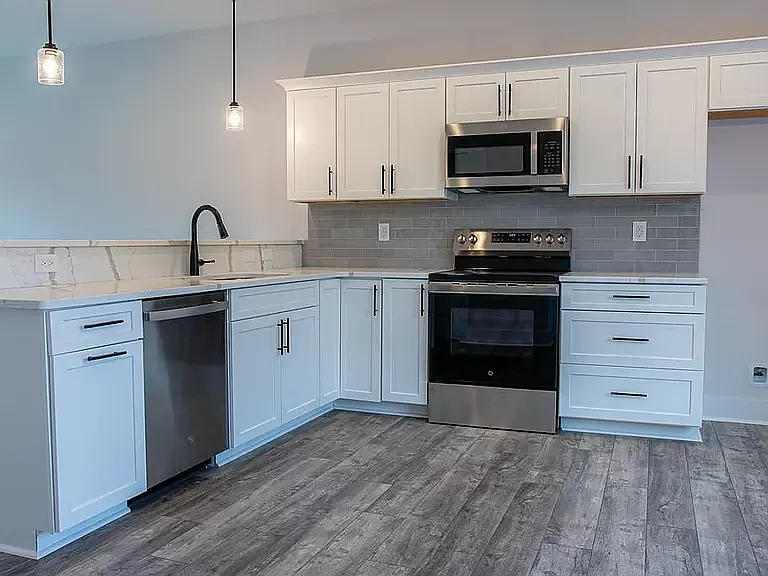 501 Cabell St #501 — Photo 9
