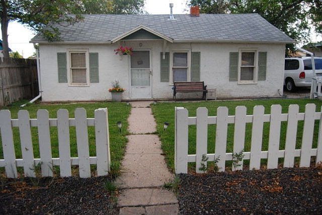 1st image of 2113 E 9th St