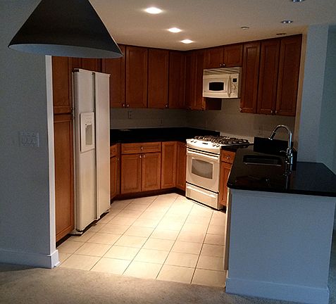 2nd image of 5 Park Pl APT 202