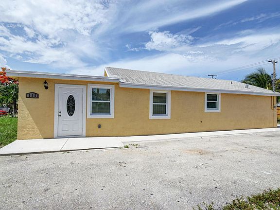 3rd image of 916 S K Street