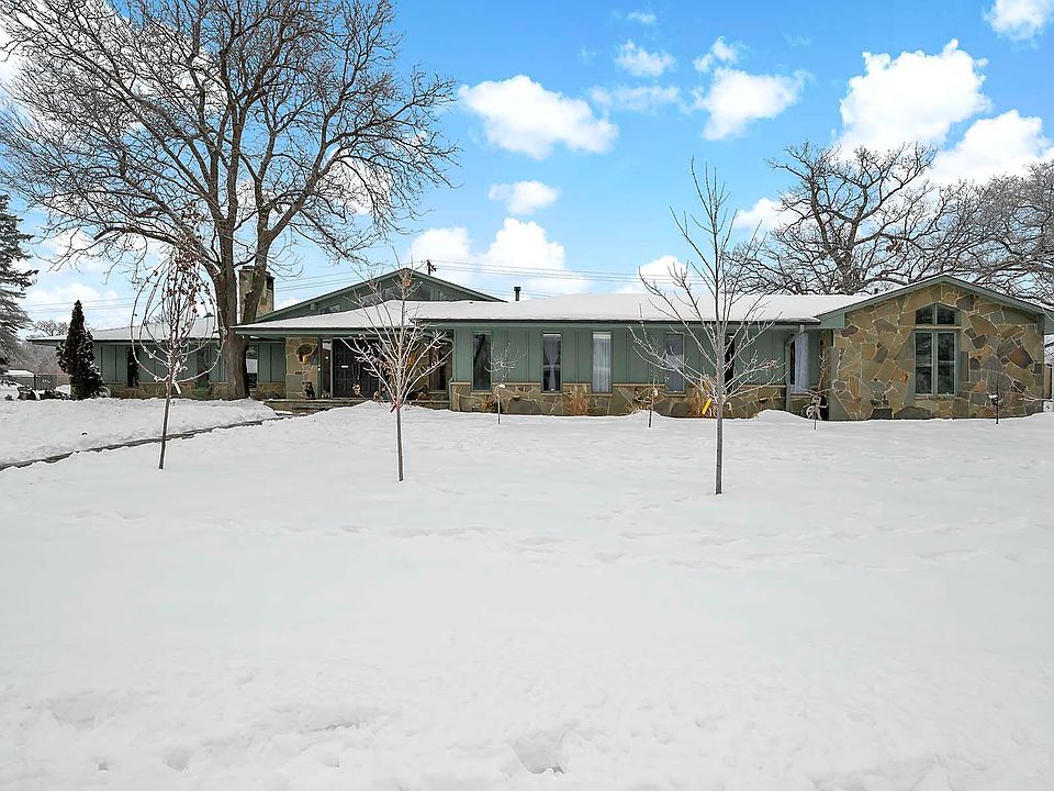 1st image of 6820 Kingston Cir N