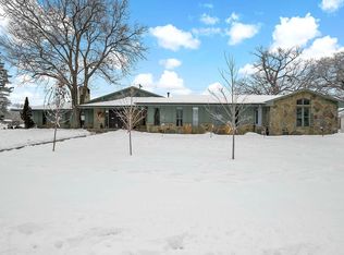 6820 Kingston Cir N, Minneapolis, MN 55427