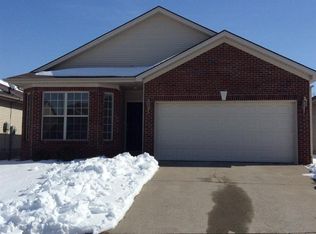 1784 Millbank Rd, Lexington, KY 40511