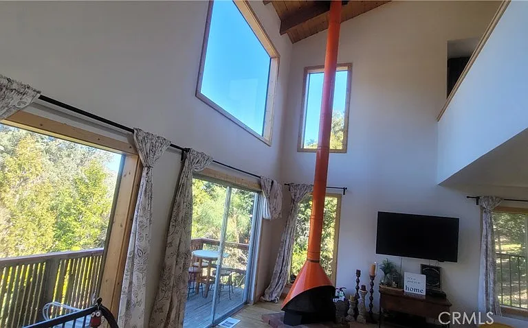 1317 Pinetree Dr — Photo 12