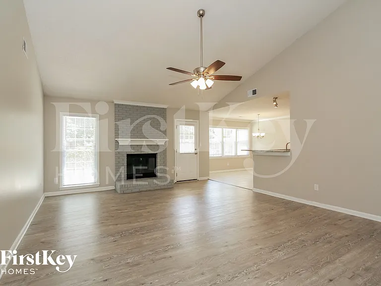 13646 Annsdale Ln — Photo 5