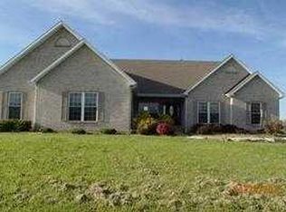 127 Kersting Farms Dr, O'Fallon, MO 63366