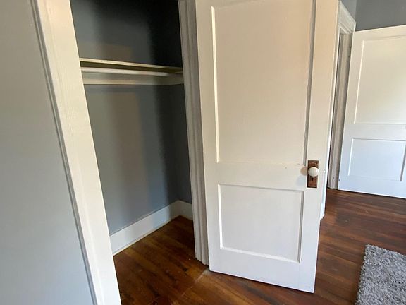 4th image of 747 Kendall Ave