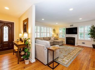 37 Cobblewood Rd, Livingston, NJ 07039